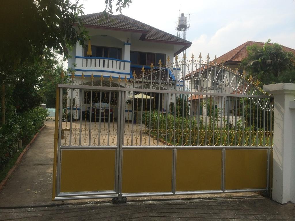 Hom Baan Chiang Mai Ξενοδοχείο Εξωτερικό φωτογραφία